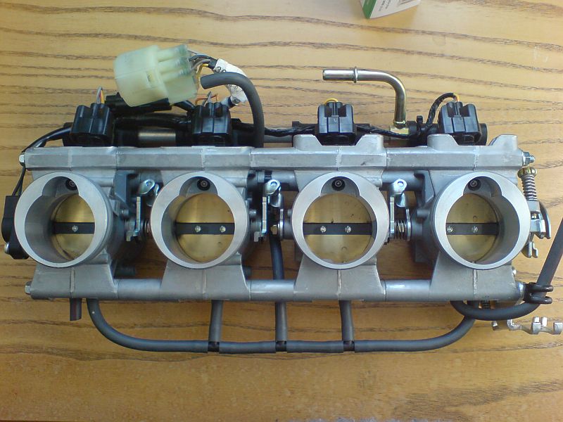 Bronze valve guides installation